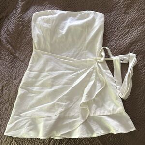 Princess Polly White Strapless Mini Dress, Size 4, great condition